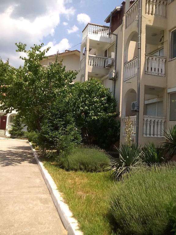 Apartments Bravo 1-Vichevi Słoneczny Brzeg Zewnętrze zdjęcie