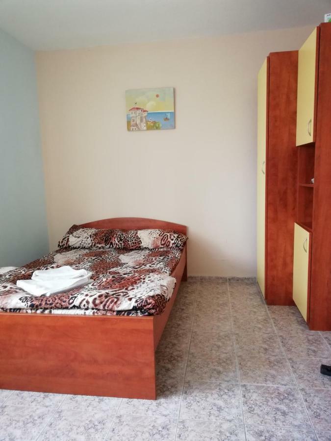 Apartments Bravo 1-Vichevi Słoneczny Brzeg Zewnętrze zdjęcie